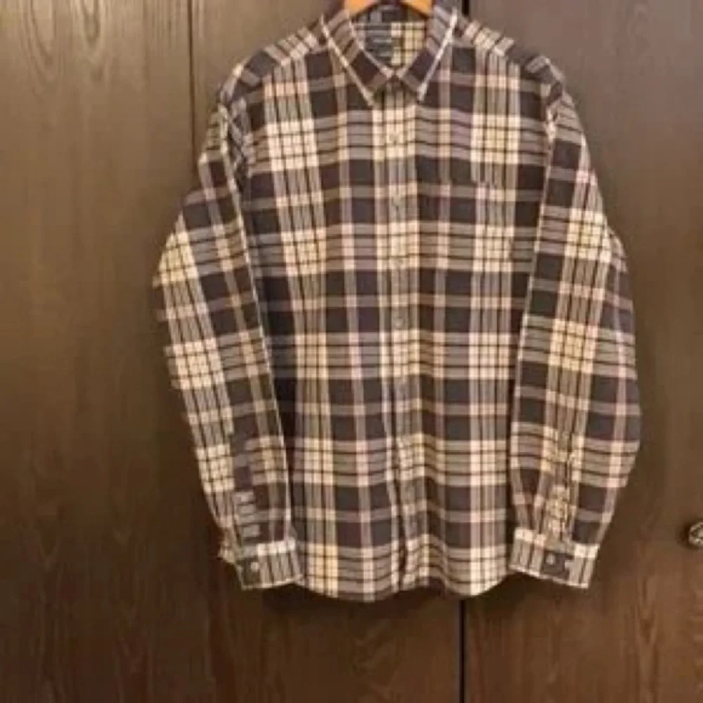 Eddie Bauer Men's Black & Cream Plaid Button-Down Shirt